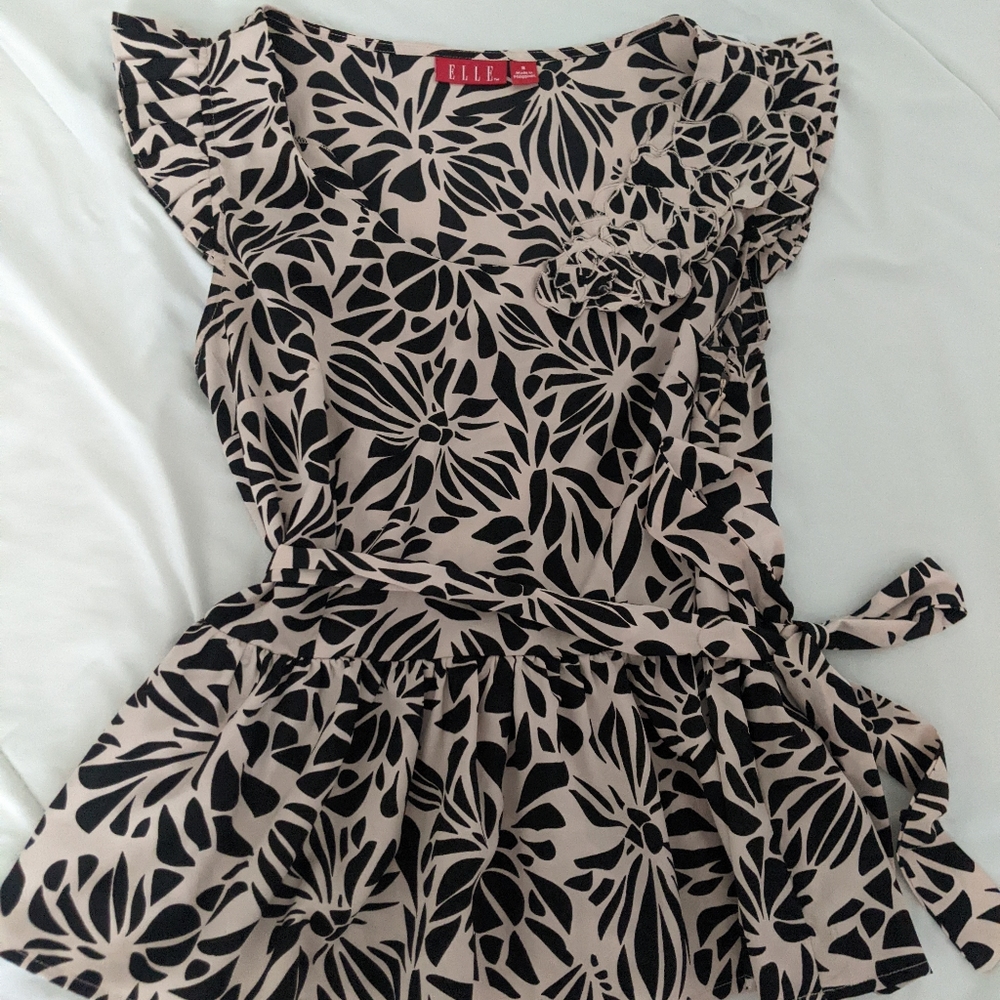 Women's floral pattern blouse - blush pink/black - Size 8